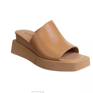 Naked Feet Infinity slide